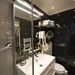 Apartment Voute Paris